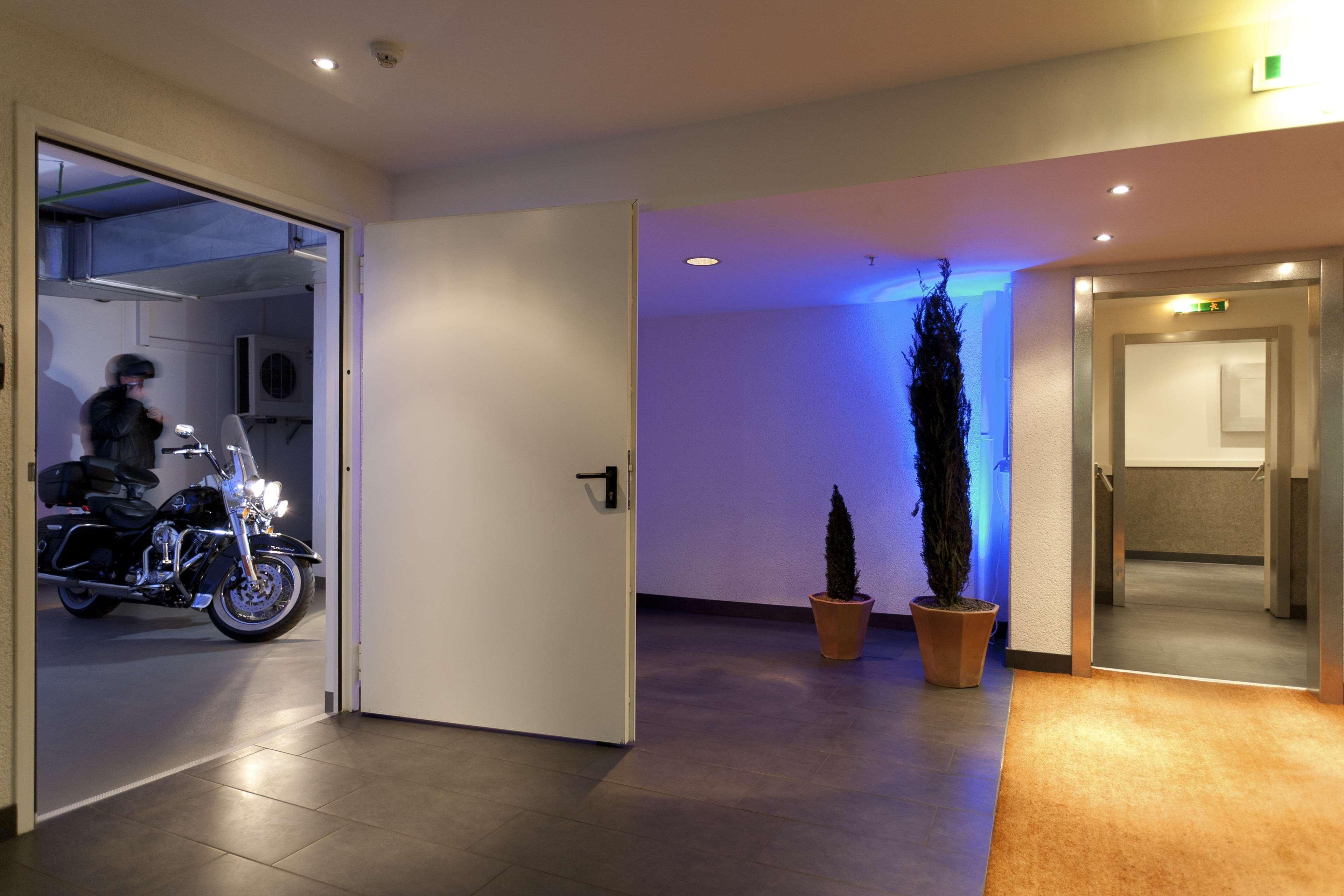 Dorint Hotel Bonn Exterior photo